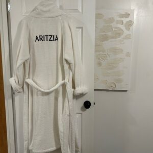 Aritzia Plush Terry Fleece Robe M/L